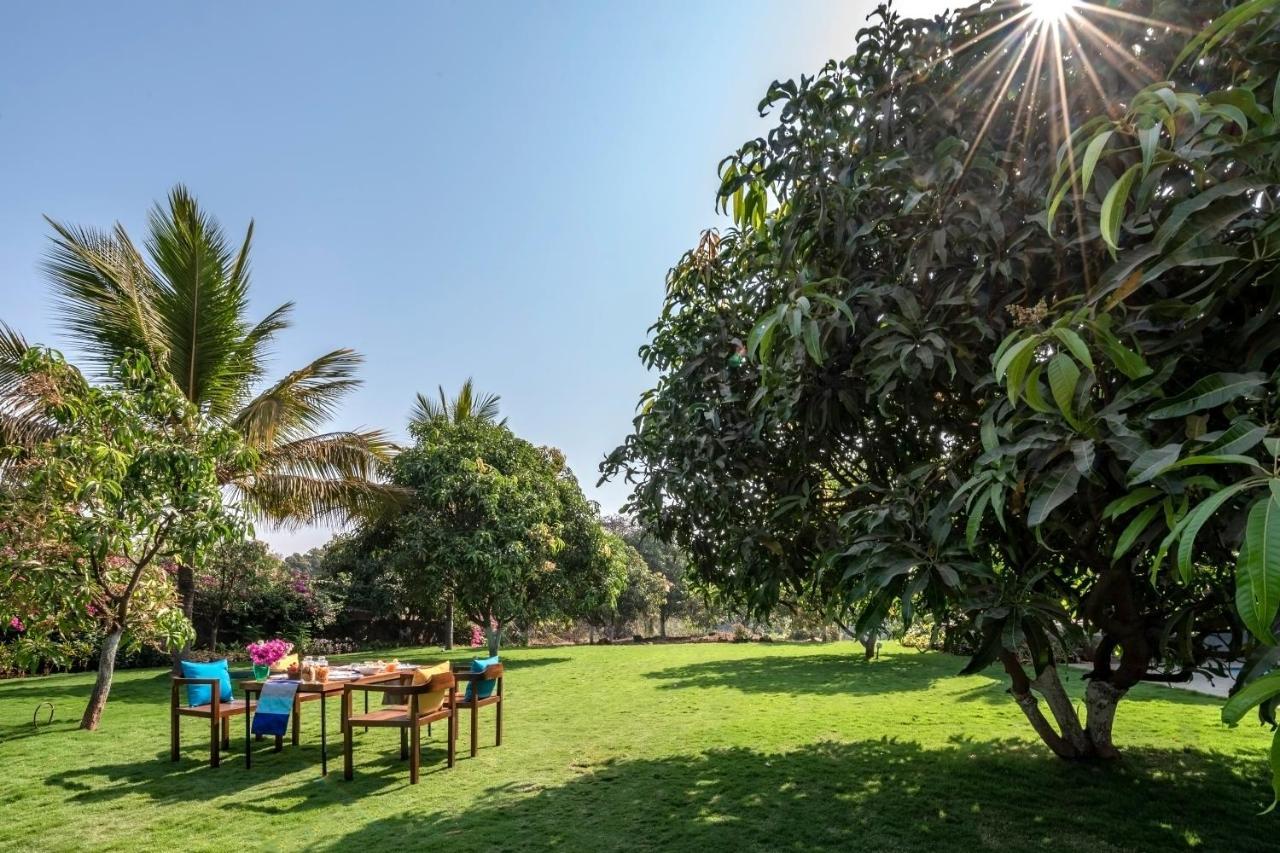 Saffronstays Casa Manga, Karjat - Pet-Friendly Pool Villa Near Nd'S Film World And Saltt Exterior foto